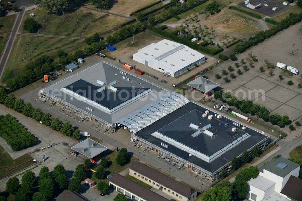 Magdeburg from above - Exhibition grounds and exhibition halls of the Messe Magdeburg on Tessenowstrasse in the district Herrenkrug in Magdeburg in the state Saxony-Anhalt, Germany