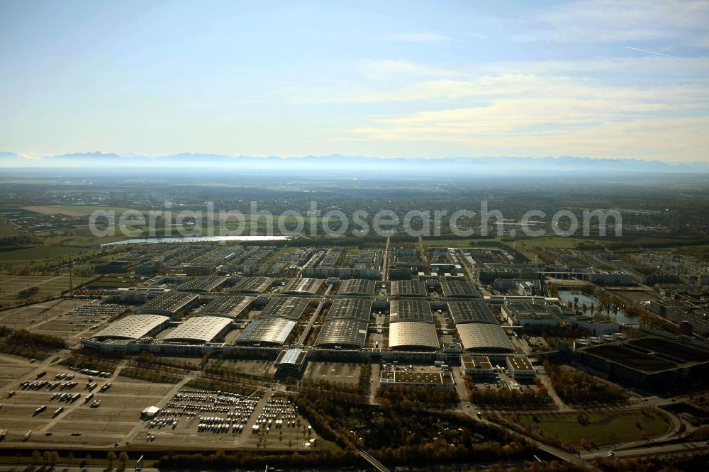 München from the bird's eye view: Exhibition grounds and exhibition halls of the Messe Muenchen in Munich in the state Bavaria