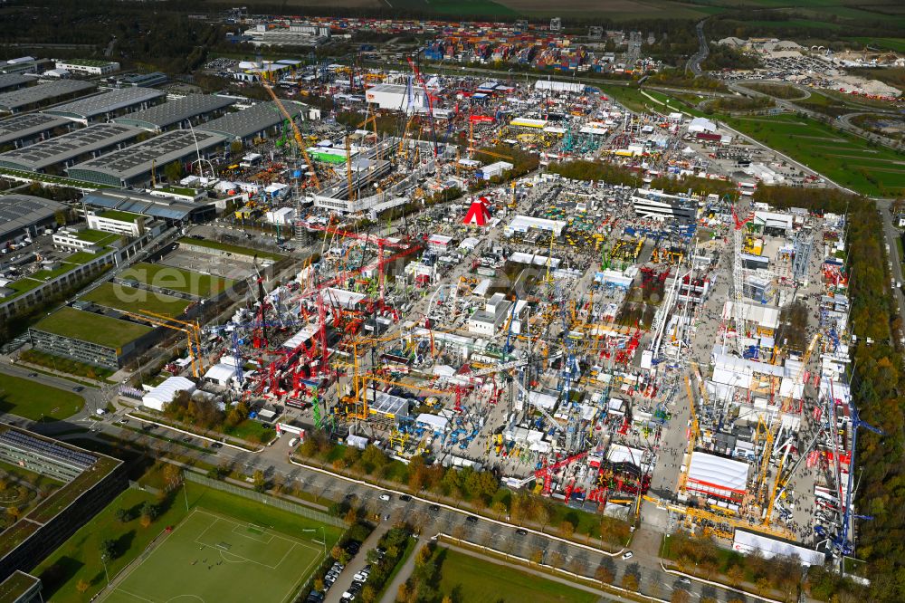 München from above - Exhibition grounds and exhibition halls of the bauma on street Am Messefreigelaende in the district Trudering-Riem in Munich in the state Bavaria, Germany