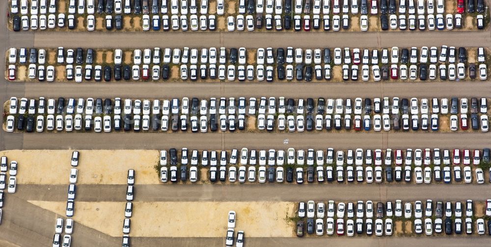 Aerial photograph Regensburg - Industrial area of the BMW - automotive plant in Regensburg in Bavaria