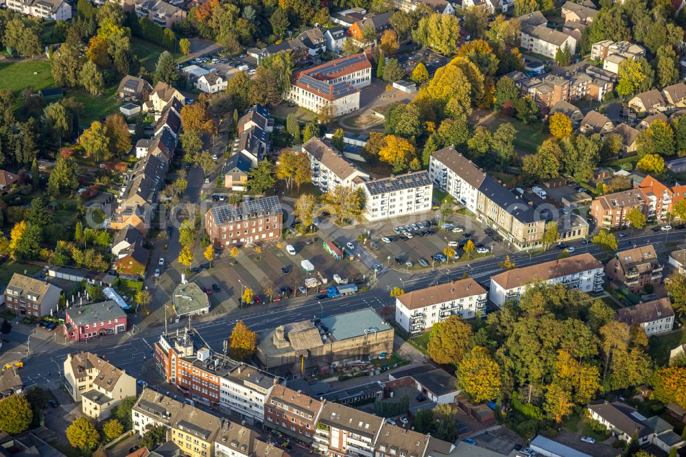 Aerial image Bottrop - Parking and storage space for automobiles on Boyer Markt in the district Eigen in Bottrop at Ruhrgebiet in the state North Rhine-Westphalia, Germany