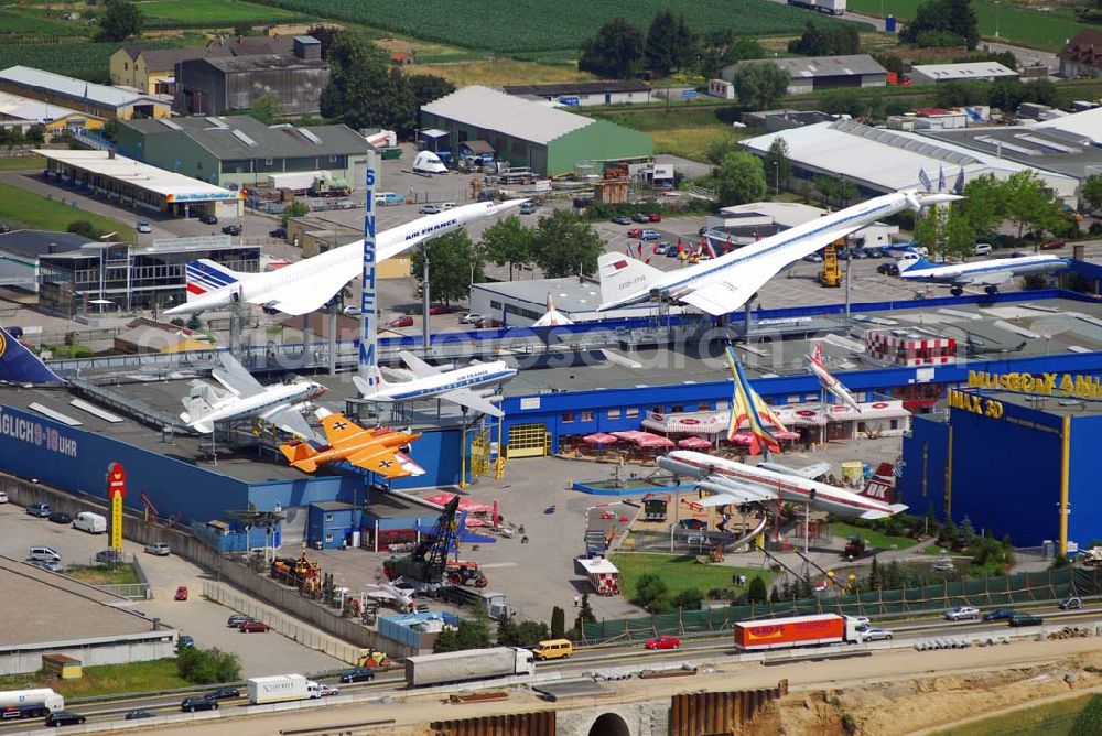 Aerial photograph Sinsheim - Auto & Technik Museum Sinsheim. Auf 30.000 qm Hallenfläche befinden sich hier mehr als 3.000 Exponate, darunter die Concorde der Air France, Oldtimer, Flugzeuge, Formel-1-Wagen, Motorräder und Lokomotiven. Auf dem Gelände ist auch das IMAX 3D Filmtheater. Kontakt: Auto & Technik MUSEUM SINSHEIM / IMAX 3D Filmtheater, Museumsplatz, D-74889 Sinsheim, Tel.: 0049 (0) 7261 / 9299-0, Fax: 0049 (0) 7261 / 13916,