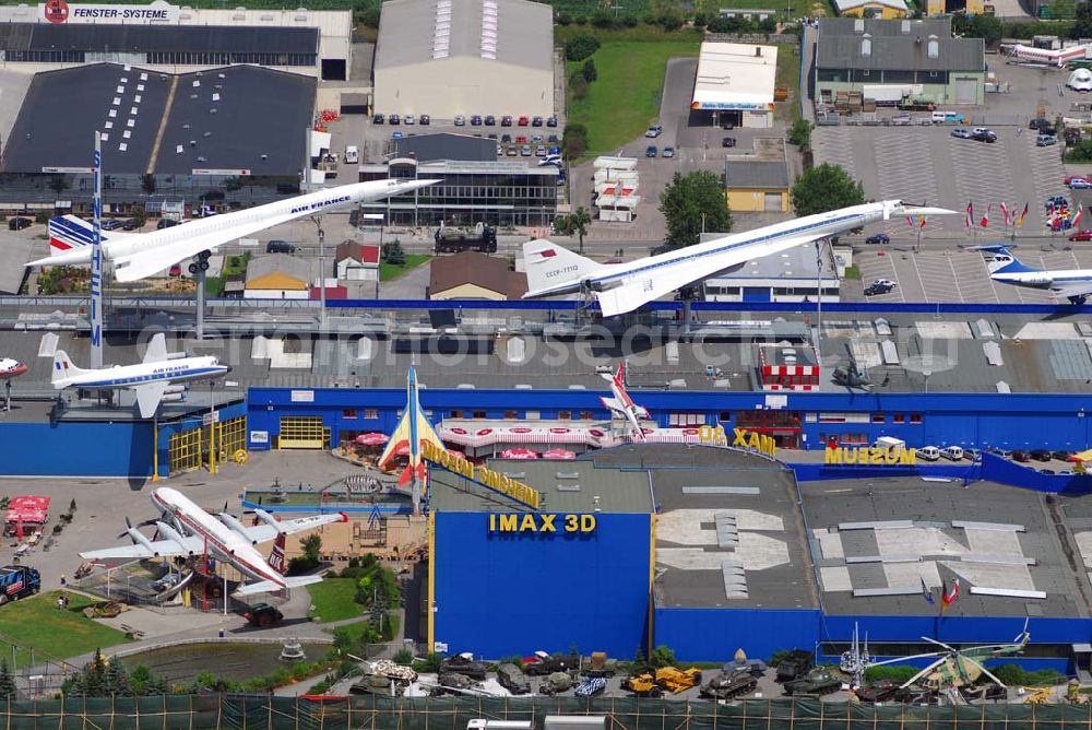 Aerial photograph Sinsheim - Auto & Technik Museum Sinsheim. Auf 30.000 qm Hallenfläche befinden sich hier mehr als 3.000 Exponate, darunter die Concorde der Air France, Oldtimer, Flugzeuge, Formel-1-Wagen, Motorräder und Lokomotiven. Auf dem Gelände ist auch das IMAX 3D Filmtheater. Kontakt: Auto & Technik MUSEUM SINSHEIM / IMAX 3D Filmtheater, Museumsplatz, D-74889 Sinsheim, Tel.: 0049 (0) 7261 / 9299-0, Fax: 0049 (0) 7261 / 13916,