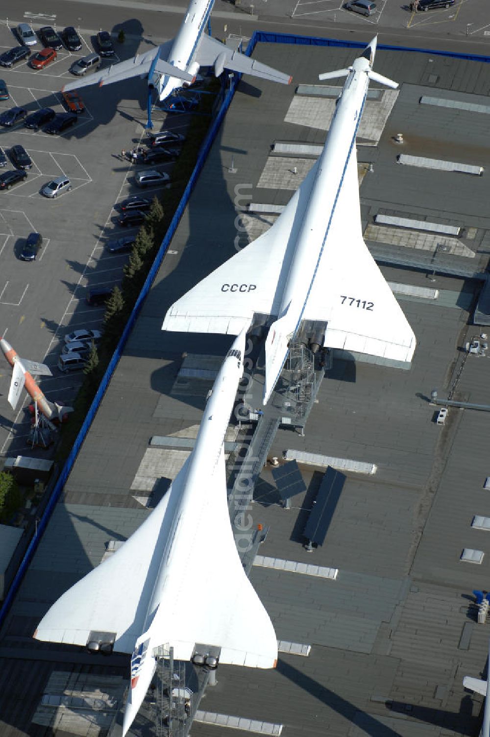 Aerial photograph Sinsheim - Auto & Technik Museum Sinsheim. Auf 30.000 qm Hallenfläche befinden sich hier mehr als 3.000 Exponate, darunter die Concorde der Air France,die russische TU-144, Oldtimer, Flugzeuge, Formel-1-Wagen, Motorräder und Lokomotiven. Auf dem Gelände ist auch das IMAX 3D Filmtheater. Kontakt: Auto & Technik MUSEUM SINSHEIM / IMAX 3D Filmtheater, Museumsplatz, D-74889 Sinsheim, Tel.: 0049 (0) 7261 / 9299-0, Fax: 0049 (0) 7261 / 13916,