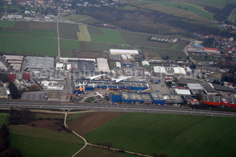 Aerial photograph Sinsheim - Blick auf das Auto & Technik Museum Sinsheim. Auf 30.000 qm Hallenfläche befinden sich hier mehr als 3.000 Exponate, darunter die Concorde der Air France,die russische TU-144, Oldtimer, Flugzeuge, Formel-1-Wagen, Motorräder und Lokomotiven. Auf dem Gelände ist auch das IMAX 3D Filmtheater. Kontakt: Auto & Technik MUSEUM SINSHEIM / IMAX 3D Filmtheater, Museumsplatz, D-74889 Sinsheim, Tel.: 0049 (0) 7261 / 9299-0, Fax: 0049 (0) 7261 / 13916,