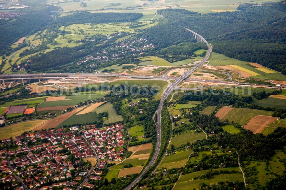 Würzburg from the bird's eye view: Routing and traffic lanes during the highway exit and access the motorway A 3 auf Bundesstrasse B19 in the district Heidingsfeld in Wuerzburg in the state Bavaria, Germany