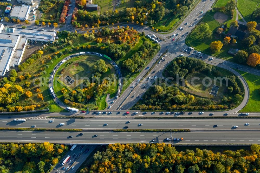 Aerial photograph Gladbeck - Routing and traffic lanes during the highway exit and access the motorway A 2 and the B224 in Gladbeck in the state North Rhine-Westphalia