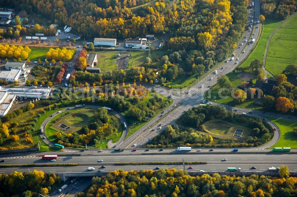 Aerial image Gladbeck - Routing and traffic lanes during the highway exit and access the motorway A 2 and the B224 in Gladbeck in the state North Rhine-Westphalia