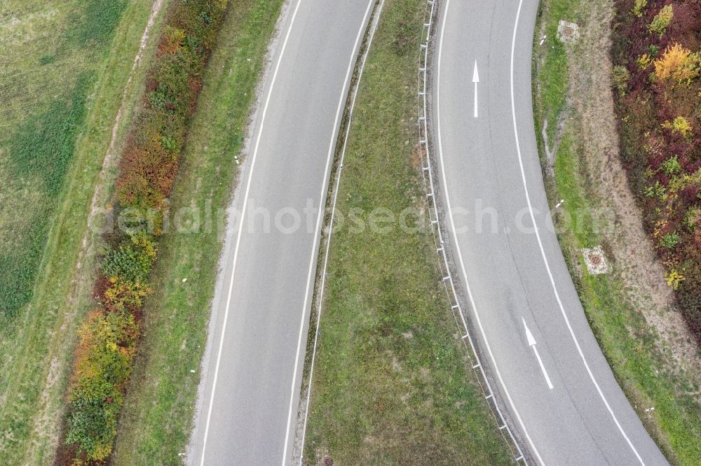 Herrenberg from the bird's eye view: Routing and traffic lanes during the highway exit and access the motorway A 81 in Herrenberg in the state Baden-Wuerttemberg