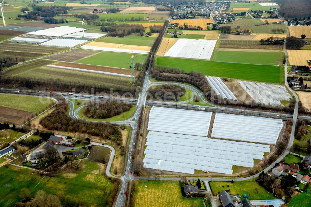 Aerial photograph Kirchellen - Routing and traffic lanes during the highway exit and access the motorway A 31 in Kirchellen in the state North Rhine-Westphalia, Germany