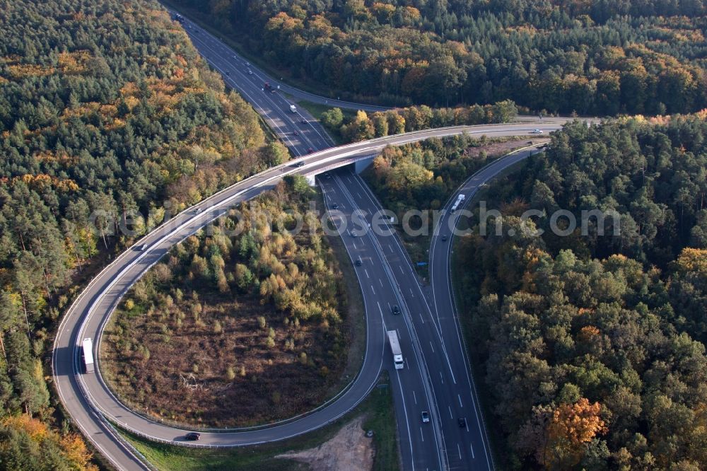 Aerial image Kandel - Routing and traffic lanes during the highway exit and access the motorway A 65 nach Kandel South and Strassbourg in Kandel in the state Rhineland-Palatinate, Germany