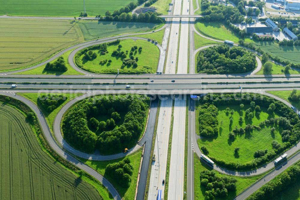 Aerial photograph Meerane - Routing and traffic lanes during the highway exit and access the motorway A 4 zur B93 in Meerane in the state Saxony