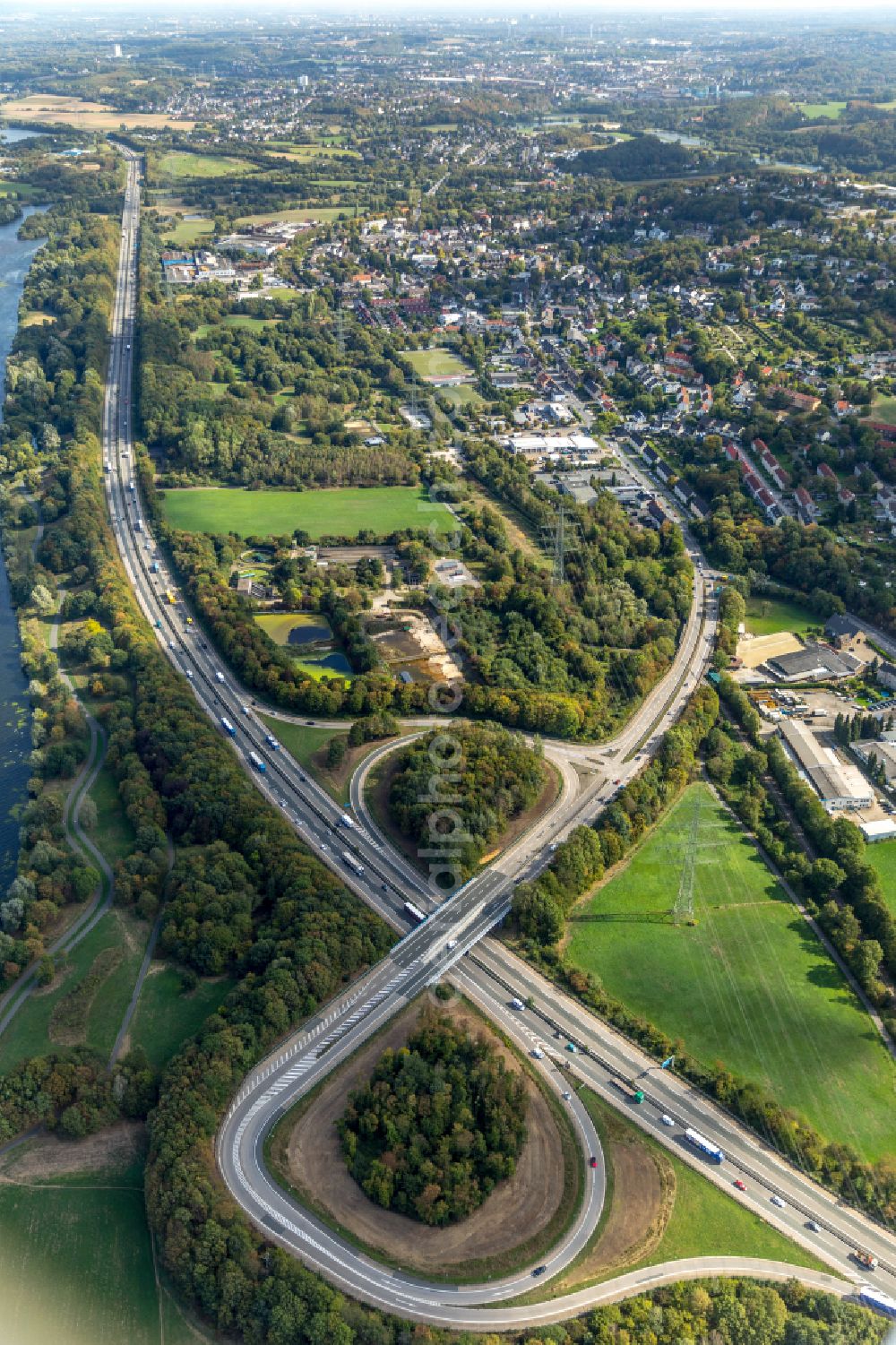 Aerial photograph Herbede - Routing and traffic lanes during the highway exit and access the motorway A 43 in Herbede in the state of North Rhine-Westphalia