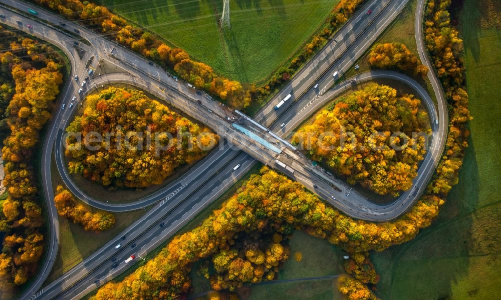 Aerial image Witten - Routing and traffic lanes during the highway exit and access the motorway A 43 in Witten in the state of North Rhine-Westphalia