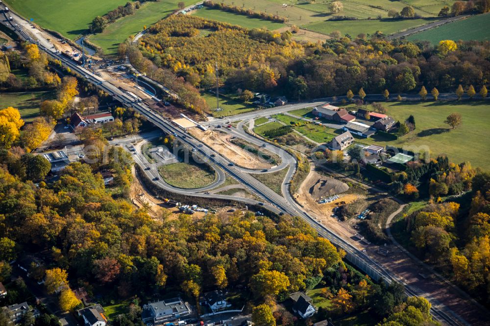 Aerial image Duisburg - Route and lanes in the course of the exit and access of the motorway junction of the BAB AA524 - L288 in Duisburg at Ruhrgebiet in the state North Rhine-Westphalia, Germany