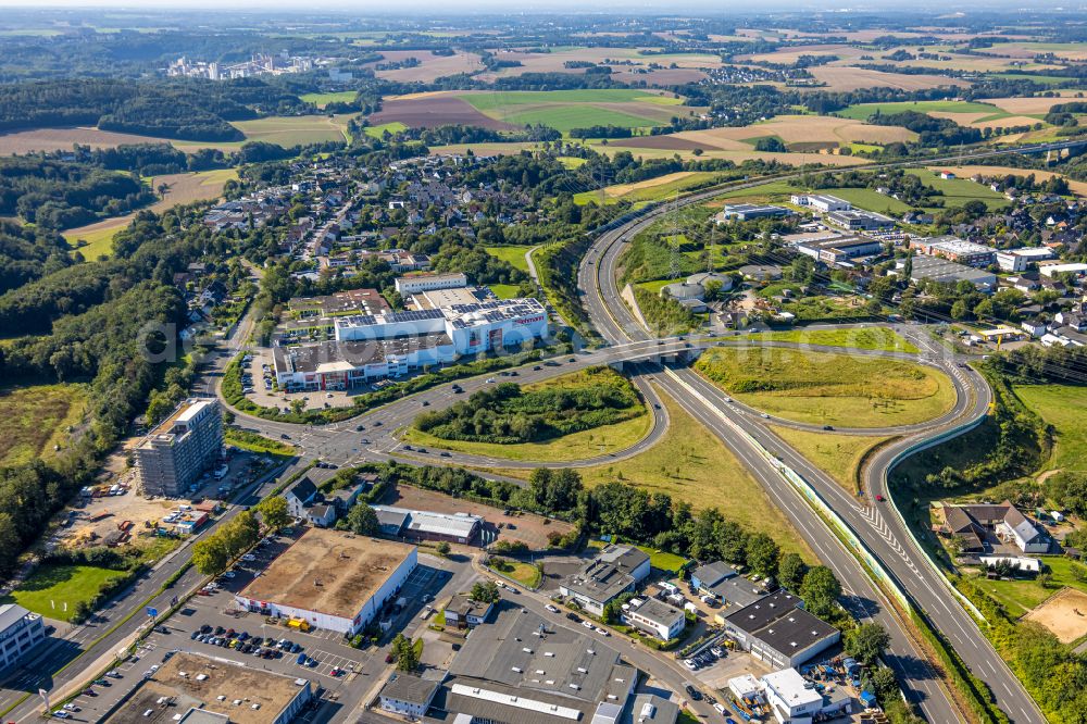 Velbert from above - Route and lanes in the course of the exit and access of the motorway junction of the BAB A on street Flandersbacher Weg in Velbert in the state North Rhine-Westphalia, Germany