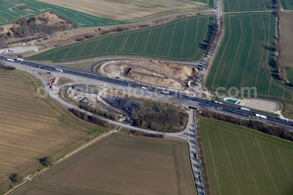 Aerial photograph Northeim - Route and lanes in the course of the exit and access of the motorway junction Northeim West of the BAB A7 in Northeim in the state Lower Saxony, Germany