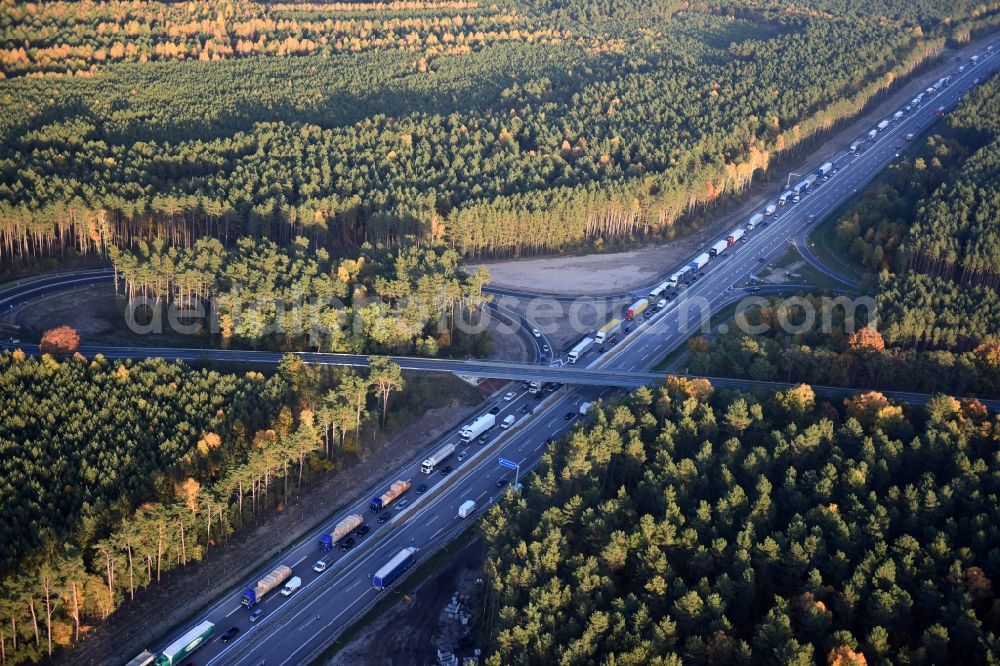 Aerial photograph Dannenreich - Highway construction site for the expansion and extension of track along the route of A12 E30 an der Abfahrt Fredersdorf in Dannenreich in the state Brandenburg