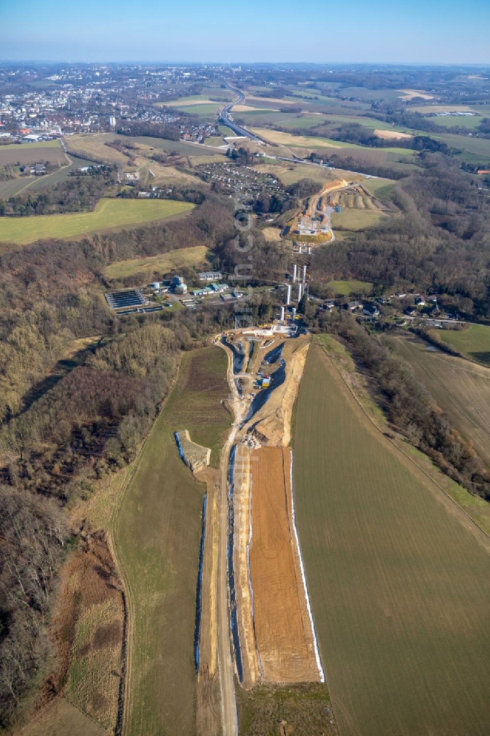 Aerial image Heiligenhaus - Highway construction site for the expansion and extension of track along the route of A44 near Hoefermuehle Sued in Heiligenhaus in the state North Rhine-Westphalia