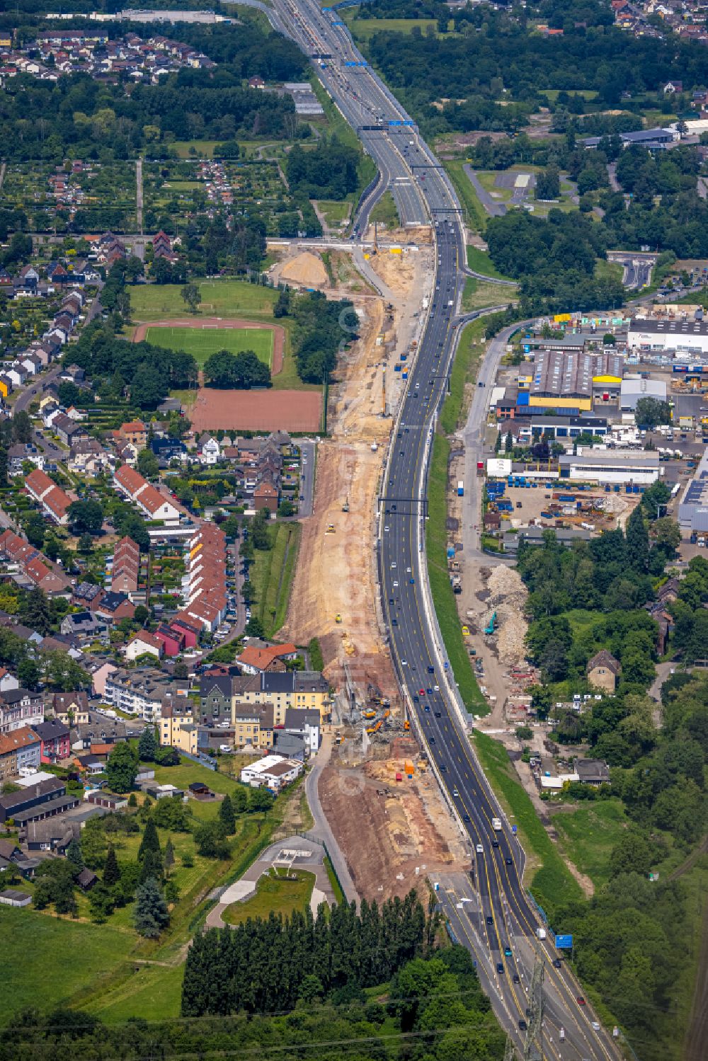 Recklinghausen from the bird's eye view: Motorway construction site for the expansion and extension of track along the route of A43 in Recklinghausen at Ruhrgebiet in the state North Rhine-Westphalia, Germany