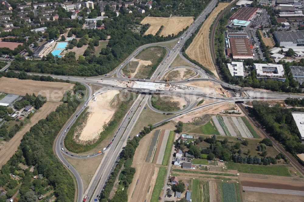 Aerial image Wiesbaden - Highway construction site for the expansion and extension of track along the route of A66, des Rhein- Main- Schnellweges, in Wiesbaden in the state Hesse