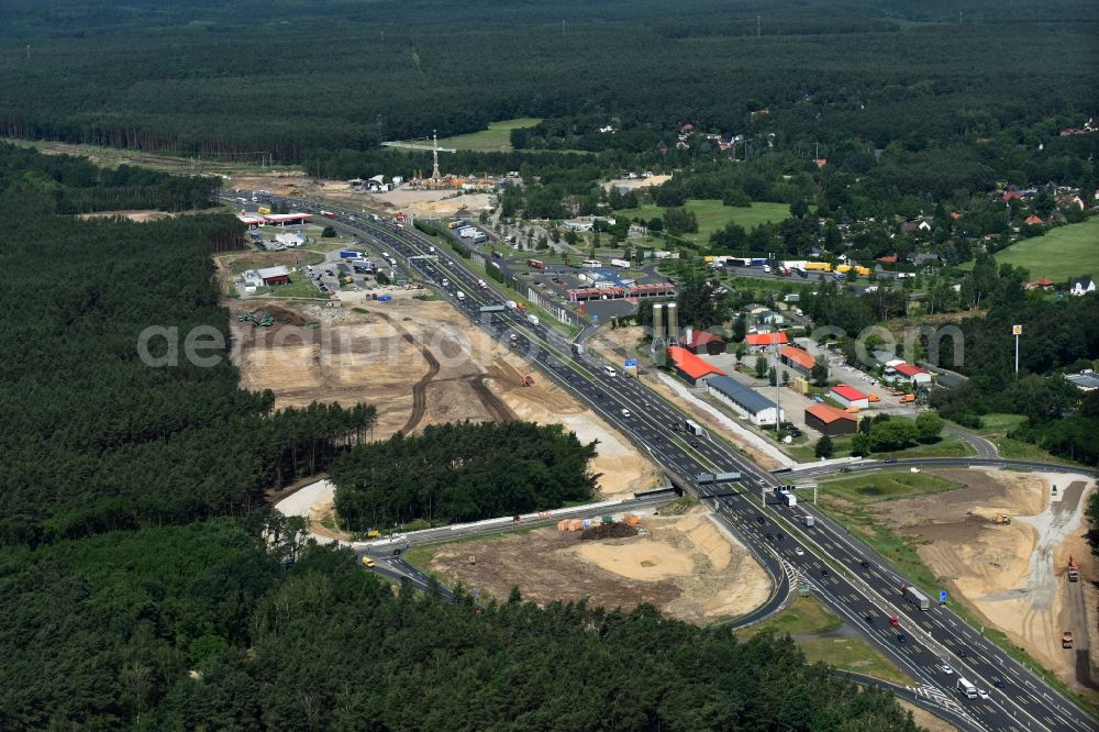 Aerial image Michendorf - Motorway Construction and wheel spacers along the route of the motorway A10 to 8-lane track extension in Michendorf in Brandenburg