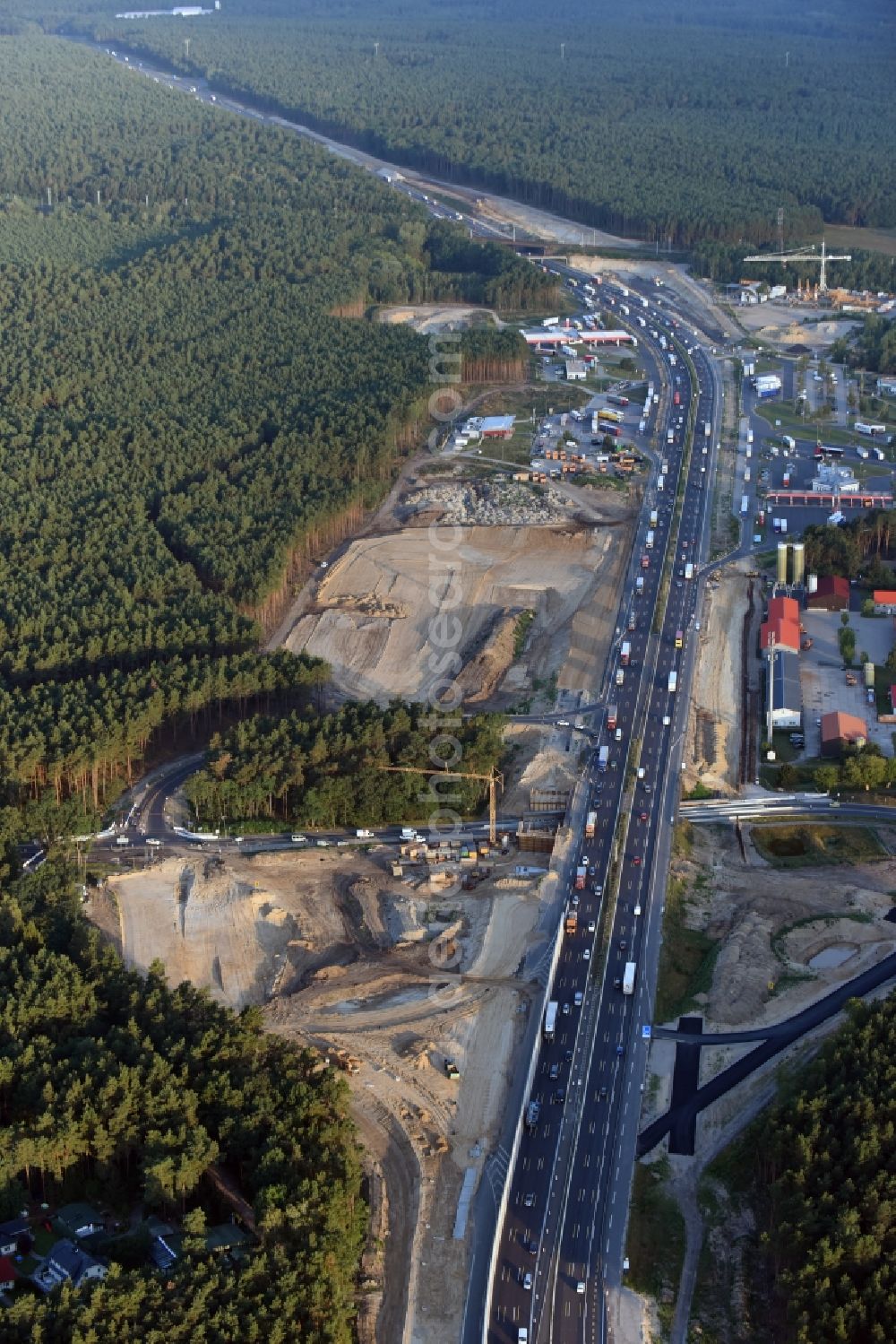 Aerial image Michendorf - Motorway Construction and wheel spacers along the route of the motorway A10 to 8-lane track extension in Michendorf in Brandenburg