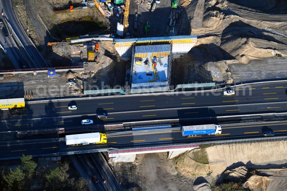 Aerial photograph Michendorf - Motorway Construction and wheel spacers along the route of the motorway A10 to 8-lane track extension in Michendorf in Brandenburg