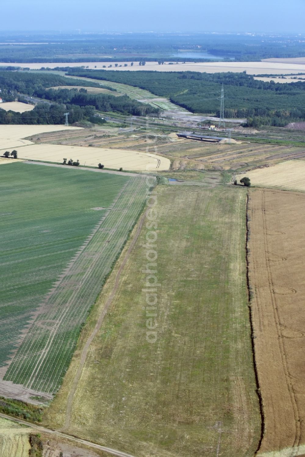 Aerial photograph Rötha - Highway- Construction site with earthworks along the route and of the route of the highway route B95 to A72 motorway in Roetha in the state Saxony