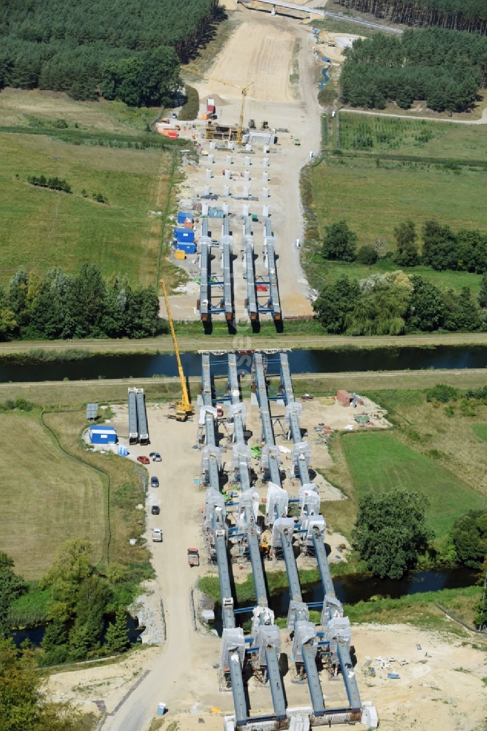 Grabow from the bird's eye view: Highway- Construction site with earthworks along the route and of the route of the highway bridge Eldebruecke on federal- motorway BAB A14 in Fresenbruegge in the state Mecklenburg - Western Pomerania