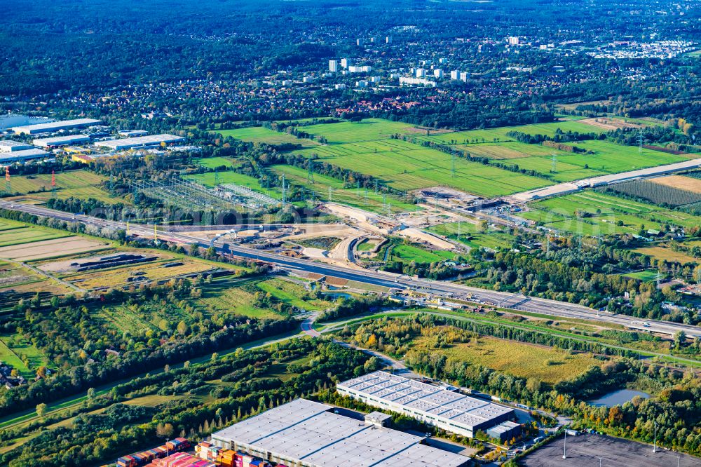 Aerial photograph Hamburg - Motorway- Construction site with earthworks along the route and of the route of the highway der A26 West on street E45 in the district Moorburg in Hamburg, Germany