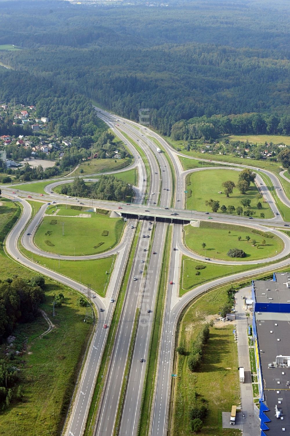 Sopot / Zoppot from the bird's eye view: View of the on-ramp and the off-ramp to highway S6 / E28 at the crossing with Juliasza Slowackiego St