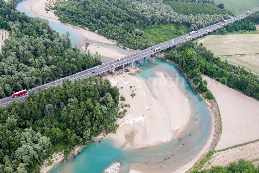 Aerial photograph Boscatto - Highway bridge over the motorway A4 across the Tagliamento in Boscatto in Venetien, Italy