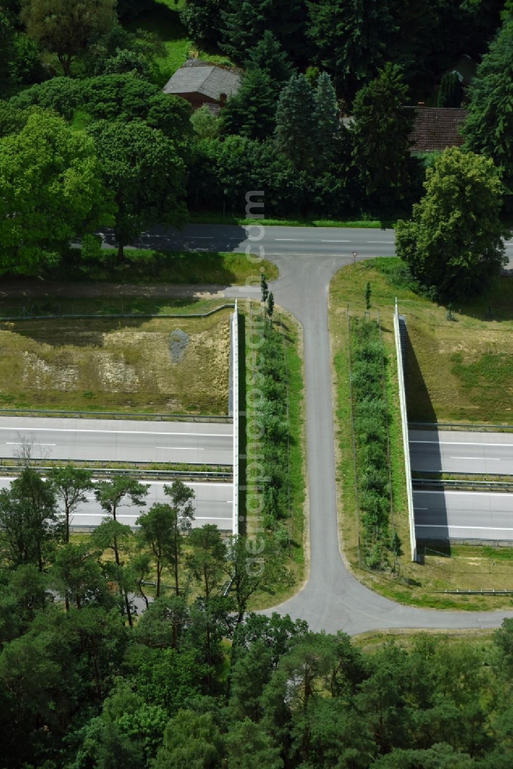 Karstädt from the bird's eye view: Highway bridge structure applied as a wildlife crossing bridge Wild - Wild swap the BAB A 14 in Karstaedt in the state Brandenburg, Germany