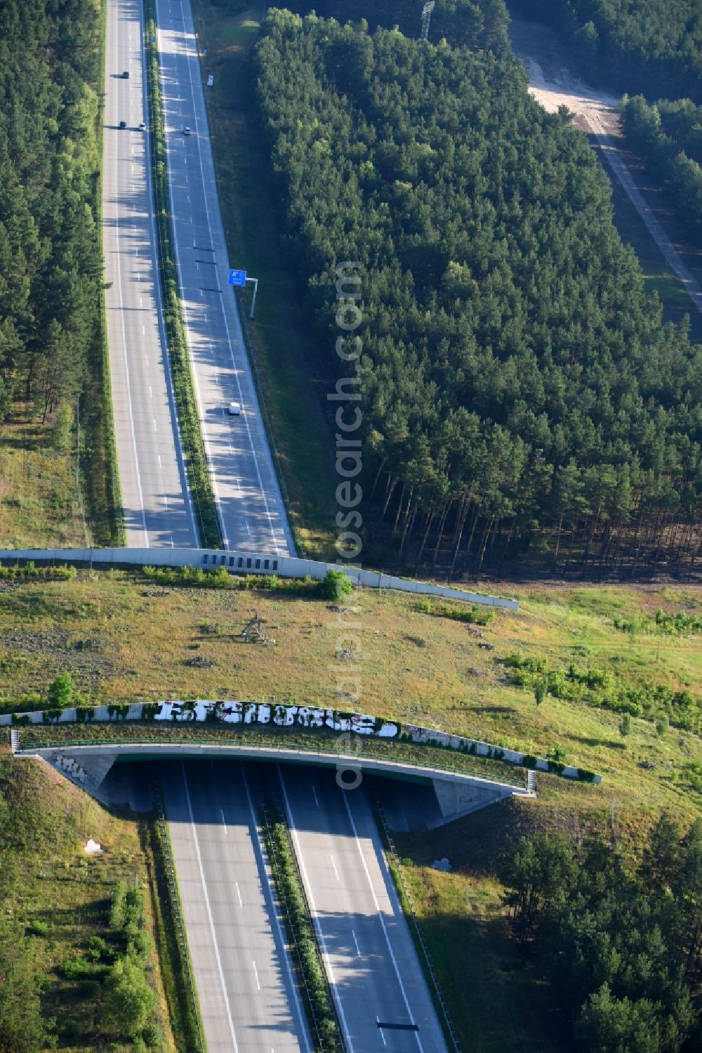 Aerial photograph Teupitz - Highway bridge structure applied as a wildlife crossing bridge Wild - Wild swap the BAB A 13 in Teupitz in the state Brandenburg, Germany