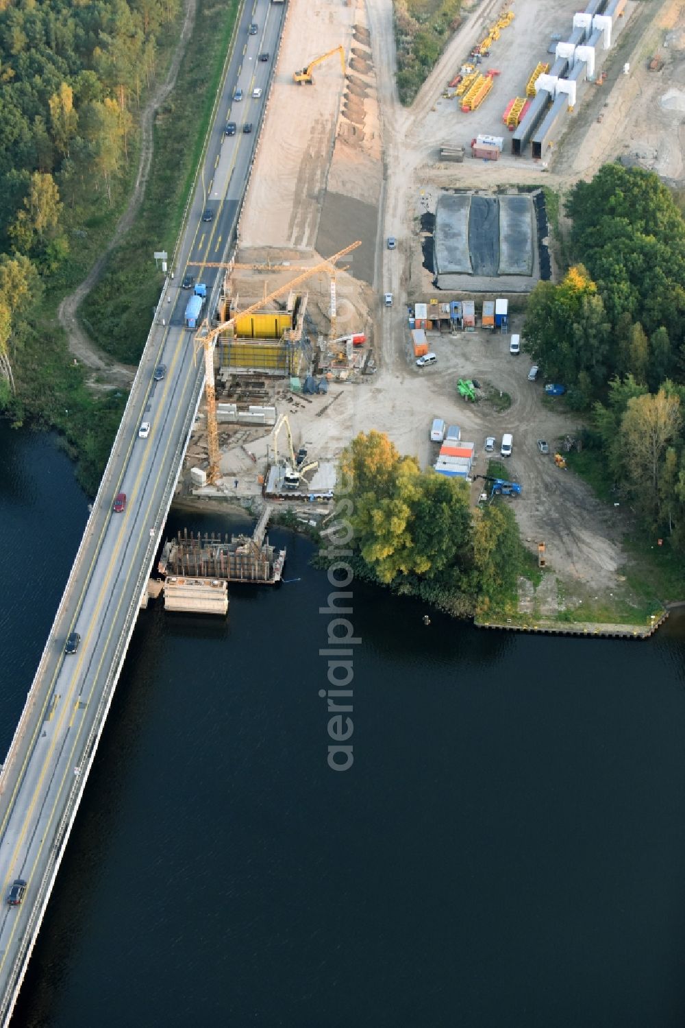 Aerial image Petersdorf - Routing and traffic lanes over the highway bridge in the motorway A 19 and new construction site in Petersdorf in the state Mecklenburg - Western Pomerania