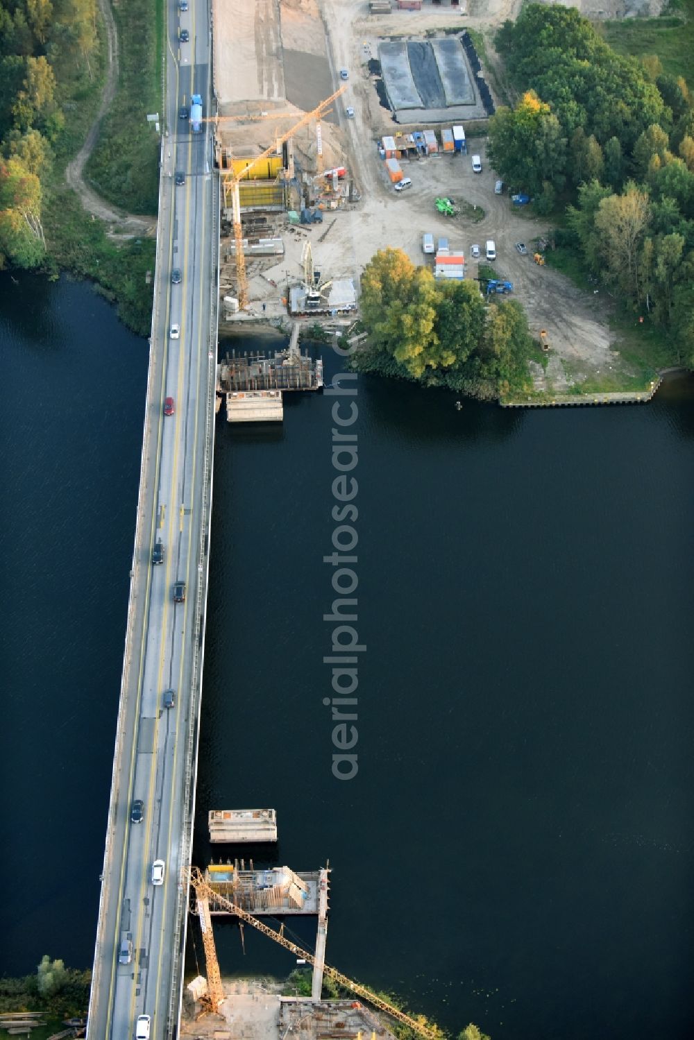 Aerial photograph Petersdorf - Routing and traffic lanes over the highway bridge in the motorway A 19 and new construction site in Petersdorf in the state Mecklenburg - Western Pomerania