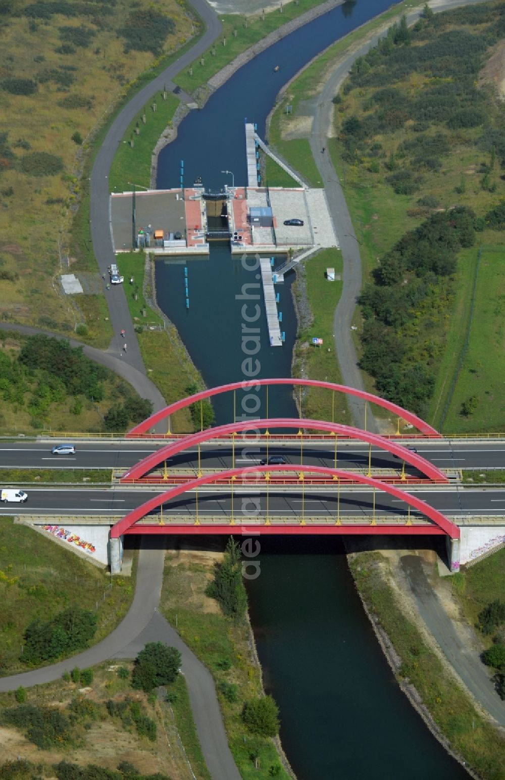 Grosspösna from above - Routing and traffic lanes over the highway bridge in the motorway A38 over the Auenhainer Bucht in Grosspoesna in the state Saxony