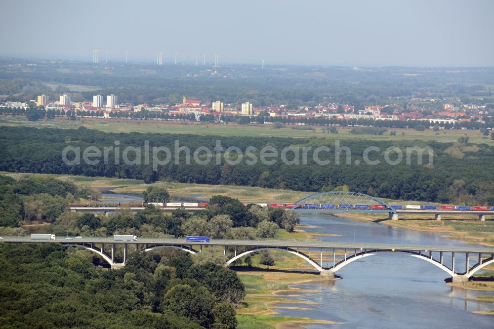 Frankfurt (Oder) from above - Routing and traffic lanes over the highway bridge in the motorway A 12 E30 in Frankfurt (Oder) in the state Brandenburg