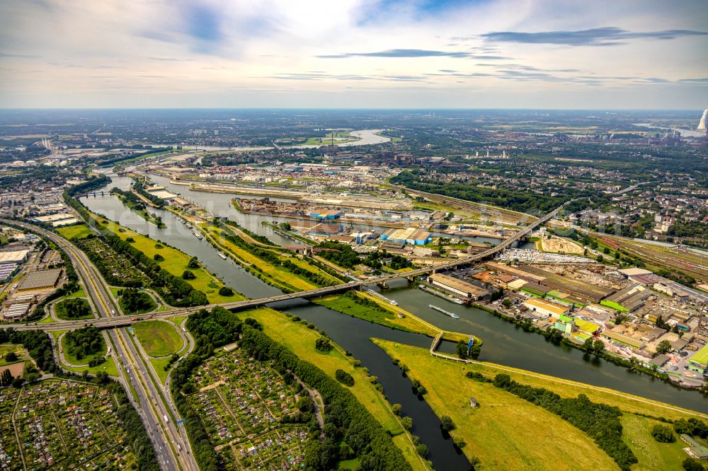 Aerial image Duisburg - Routing and traffic lanes over the highway bridge in the motorway A 59 over the Rhine river course in Duisburg in the state North Rhine-Westphalia, Germany