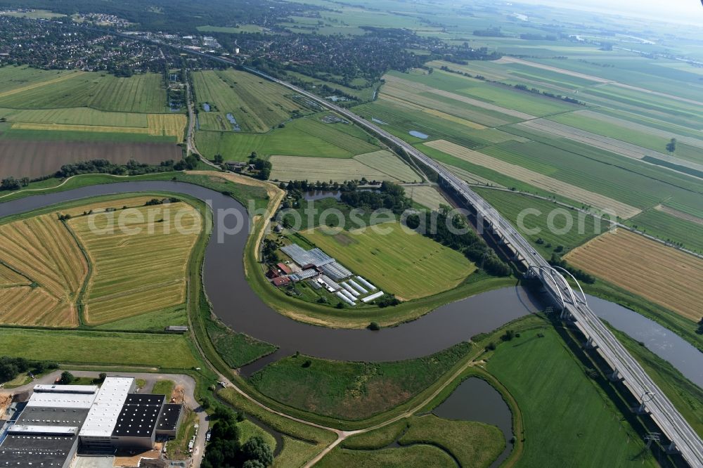 Itzehoe from above - Routing and lanes over the motorway bridge the BAB A23 on the banks of the Stoer River in Itzehoe in Schleswig-Holstein