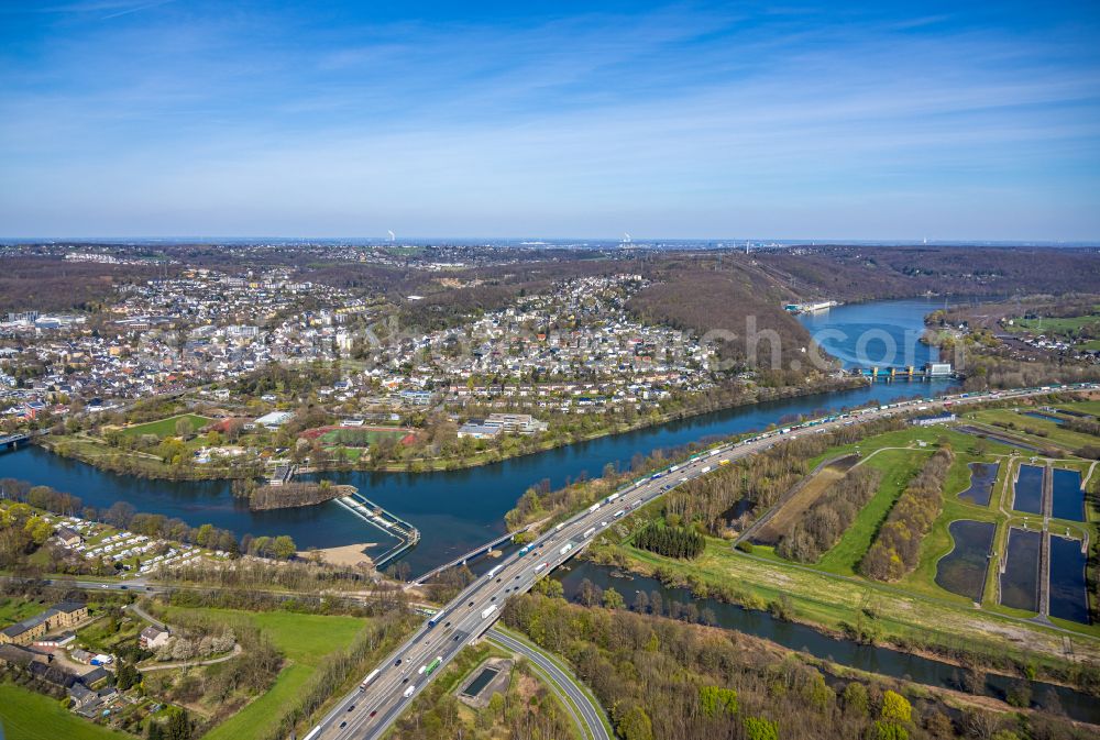 Aerial image Hagen - Routing and traffic lanes over the highway bridge in the motorway A 1 over the Volme at the Stiftsmuehle dam in the Ruhr on street E37 in Hagen at Ruhrgebiet in the state North Rhine-Westphalia, Germany