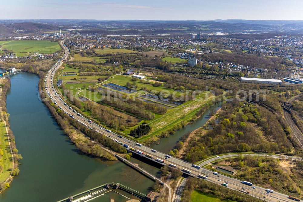 Aerial image Hagen - Routing and traffic lanes over the highway bridge in the motorway A 1 over the Volme at the Stiftsmuehle dam in the Ruhr on street E37 in Hagen at Ruhrgebiet in the state North Rhine-Westphalia, Germany