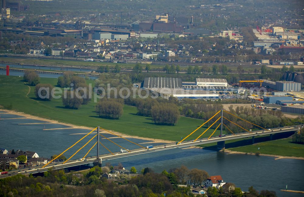 Duisburg from above - Construction site on routing and traffic lanes over the highway bridge in the motorway A 40 in Duisburg in the state North Rhine-Westphalia, Germany