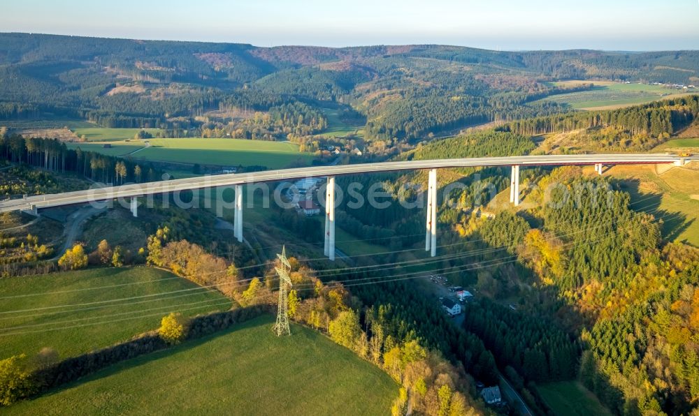 Nuttlar from the bird's eye view: Highway - motorway bridge of the A Talbruecke Schormecke of BAB A46 in Nuttlar in the state North Rhine-Westphalia, Germany