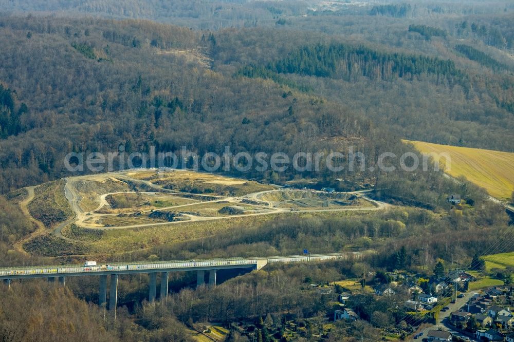 Arnsberg from above - Routing and traffic lanes over the highway bridge in the motorway Berbke A 46 in Arnsberg at Sauerland in the state North Rhine-Westphalia, Germany