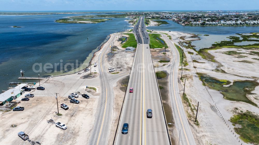 Corpus Christi from the bird's eye view: Route and lanes along the highway bridge of the John F Kennedy Memorial Causeway on South Padre Island Drive in Corpus Christi, Texas, USA