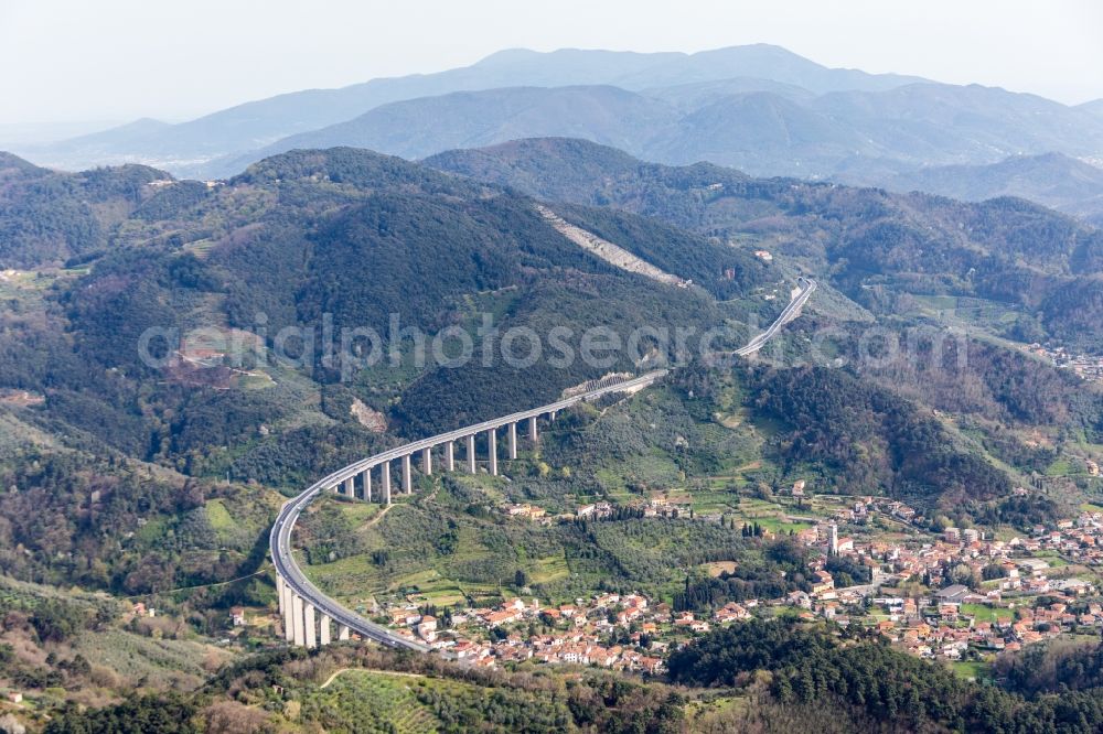 Aerial photograph Massarosa - Routing and traffic lanes over the highway bridge in the motorway A 11 in Massarosa in Toskana, Italy