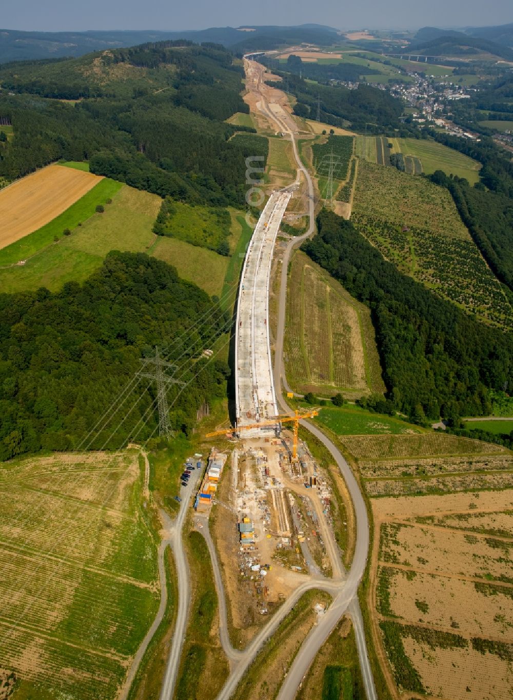 Aerial image Bestwig - Routing and traffic lanes over the new building of the highway bridge in the motorway A46 in Bestwig in the state North Rhine-Westphalia