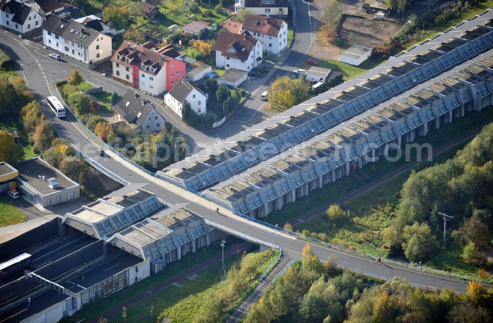 Aerial image Goldbach - Die längste Photovoltaikanlage / Solaranlage der Welt befindet sich auf dem Dach der Autobahn-Einhausung der A 3 bei Aschaffenburg in Baden-Württemberg. Betreiber ist das Elektrizitätswerk Goldbach Hösbach. The world longest photovoltaic power plant / solar power system of the freeway E 41 is on the roof of the Motorway-enclosure near Aschaffenburg in Baden-Wuerttemberg.